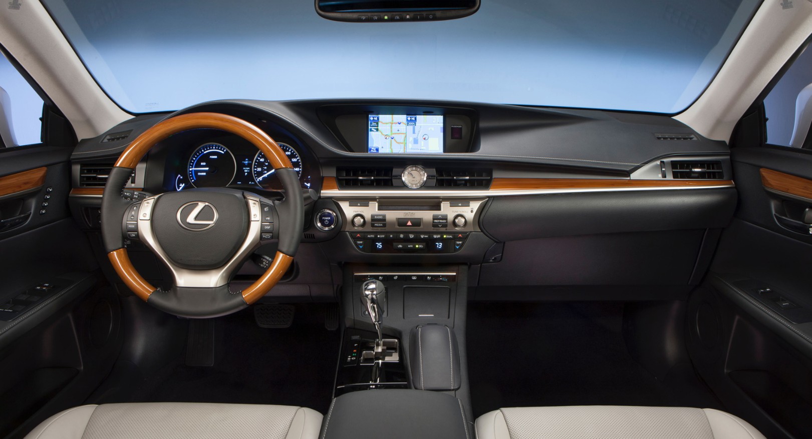 2027 Lexus ES 300h Hybrid Features